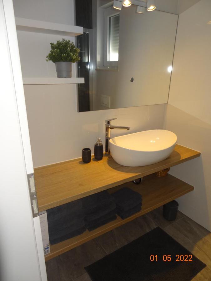 Apartamento Fantazija Vodice Exterior foto